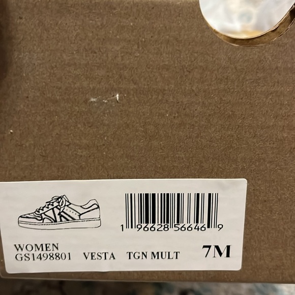 NWT Mia Vesta Sneaker in Turquoise & Green Multicolored - Picture 15 of 15